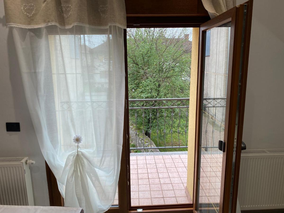 Apartman Galerija Огулин Екстериор снимка