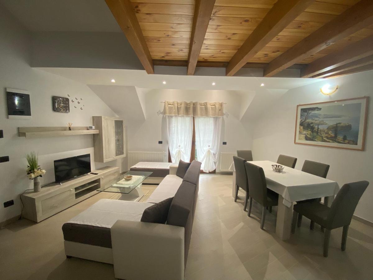 Apartman Galerija Огулин Екстериор снимка