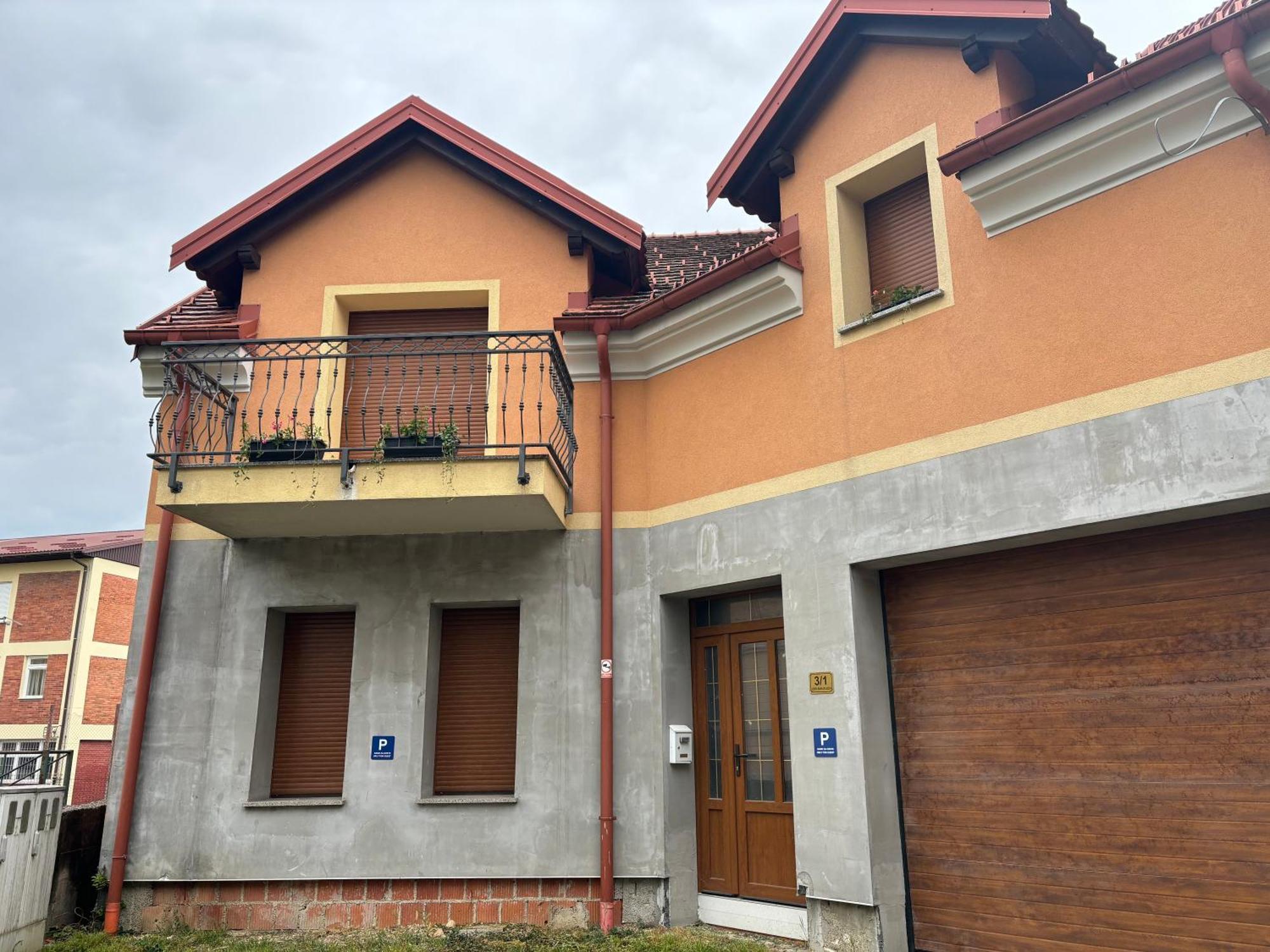 Apartman Galerija Огулин Екстериор снимка