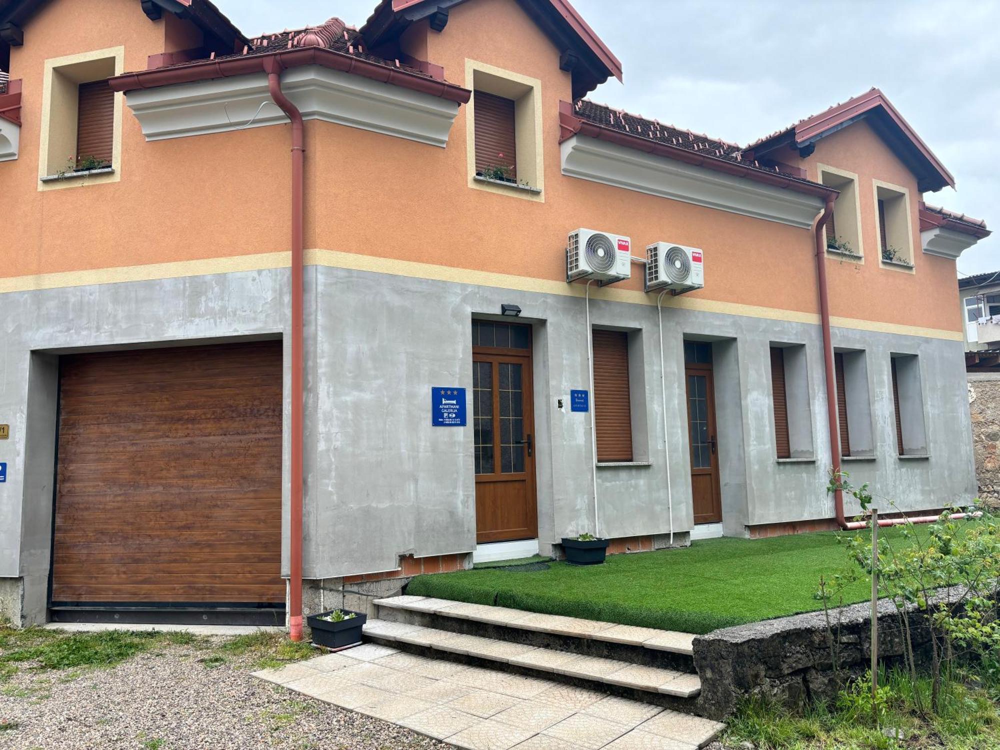 Apartman Galerija Огулин Екстериор снимка
