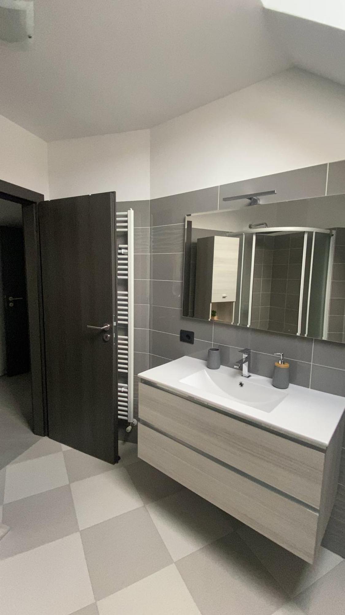 Apartman Galerija Огулин Екстериор снимка