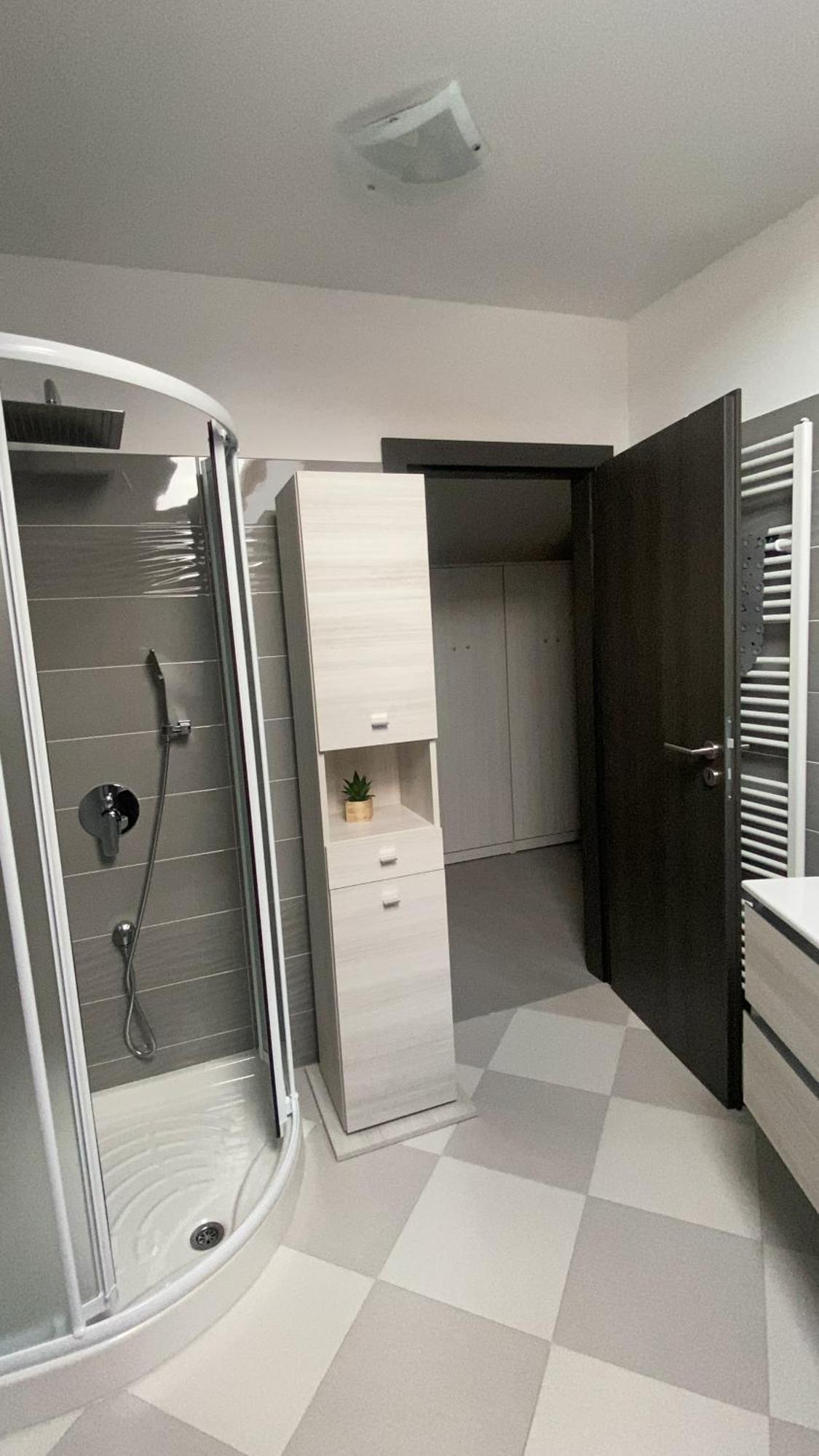 Apartman Galerija Огулин Екстериор снимка
