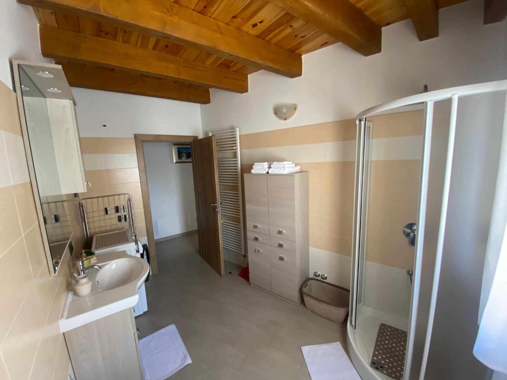 Apartman Galerija Огулин Екстериор снимка