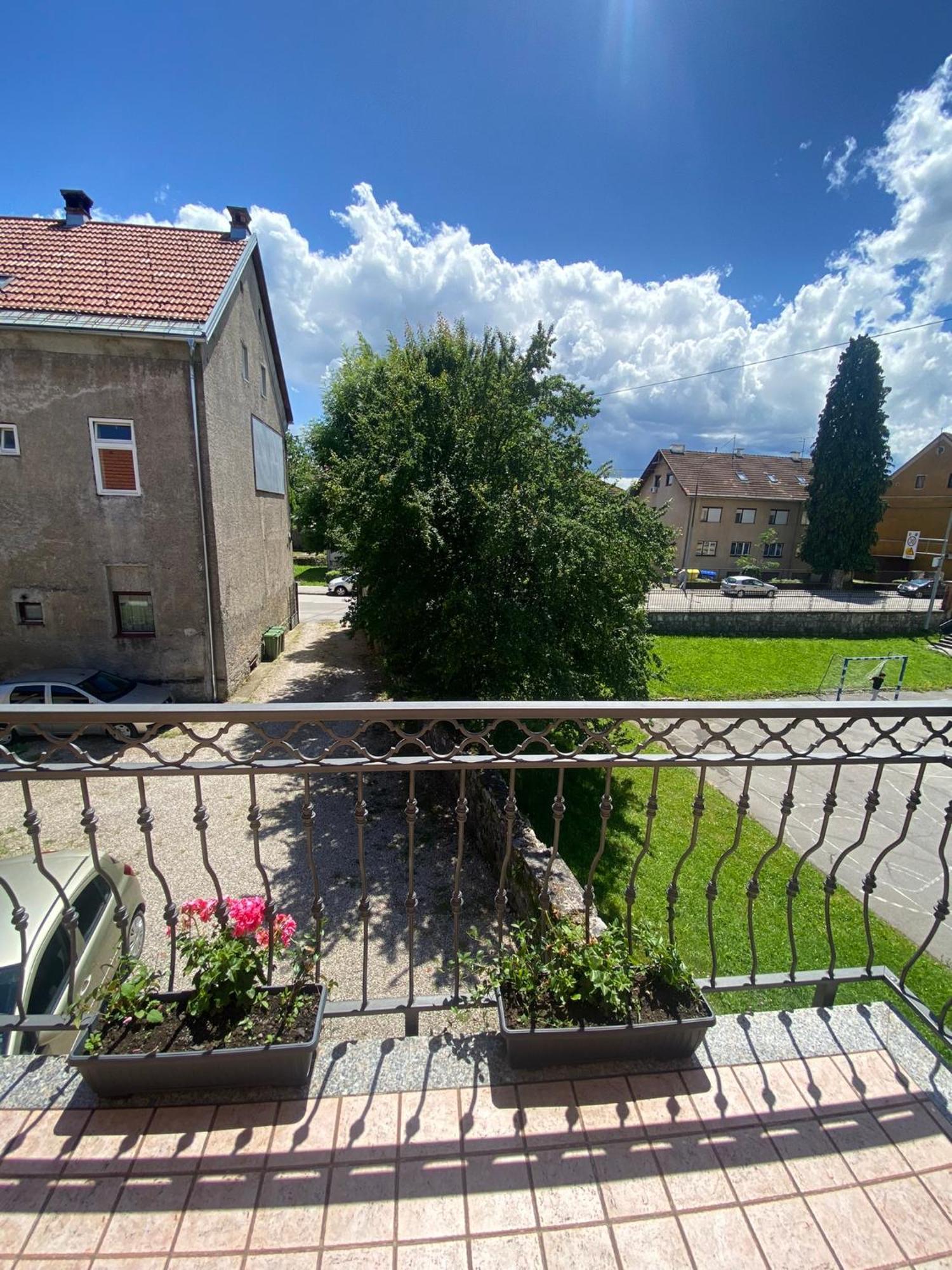 Apartman Galerija Огулин Екстериор снимка